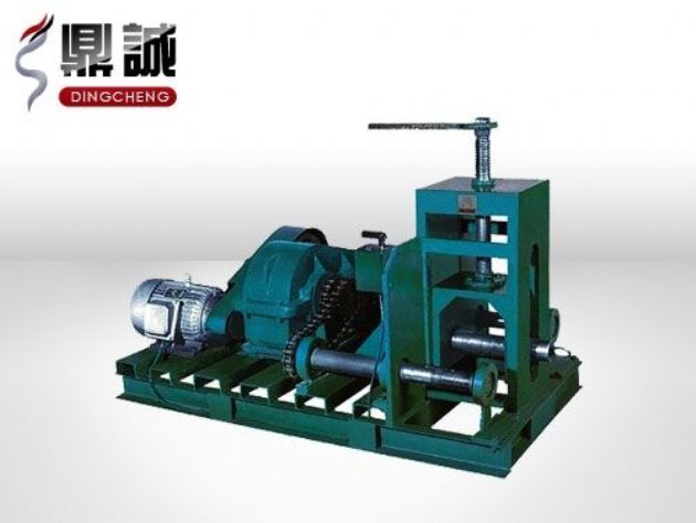 點擊查看詳細信息<br>標(biāo)題：臥式多功能滾動彎管機 閱讀次數(shù)：5096